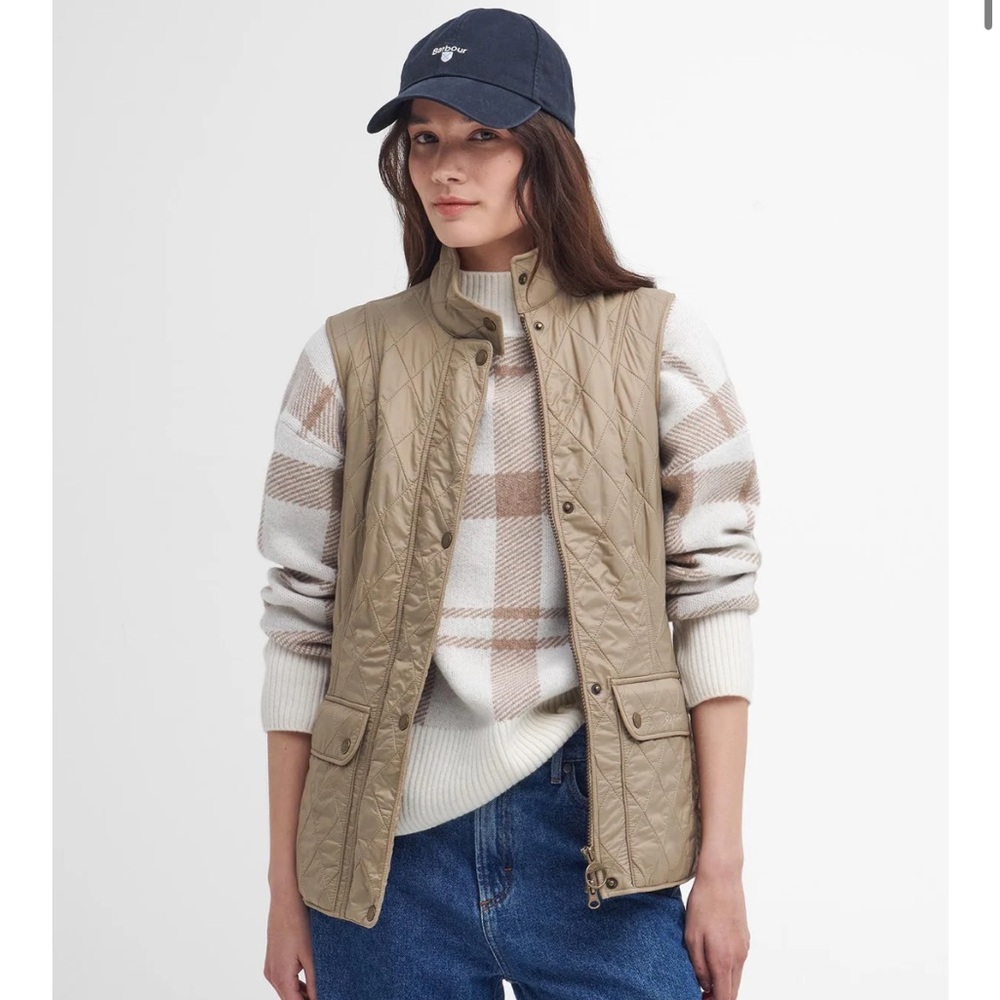 Barbour Wray Gilet Quilted Vest in Sand Dune US12